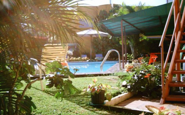 Hotel Puerta del Sol - San Jose Airport