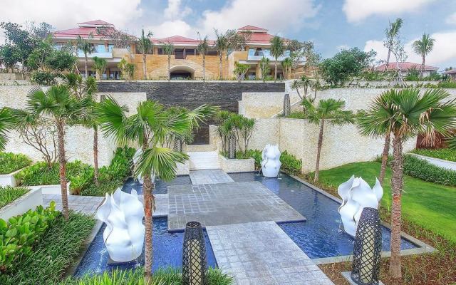 Mulia Villas
