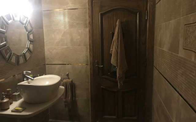 Immaculate 2-bed Apartment in Kafr Nassar