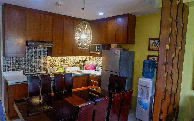 Miranda 514B by Raquel's Place at Pico de Loro