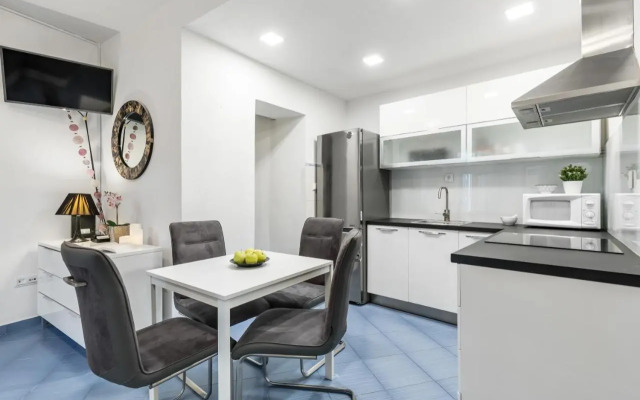 Charming Apartment