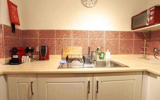 Fiveways City View Apartment