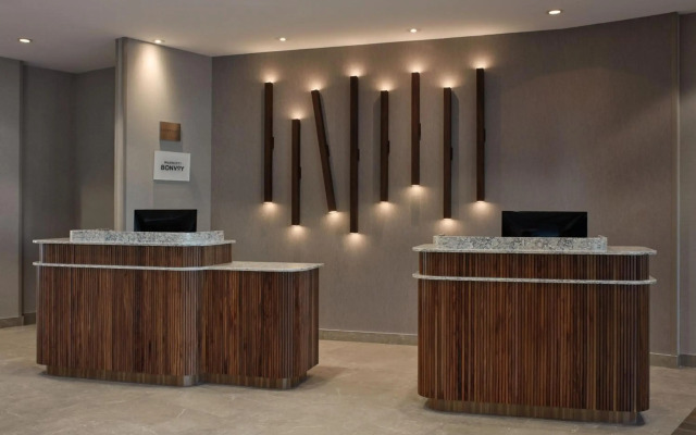 Courtyard by Marriott Mississauga - Airport Corporate Centre West