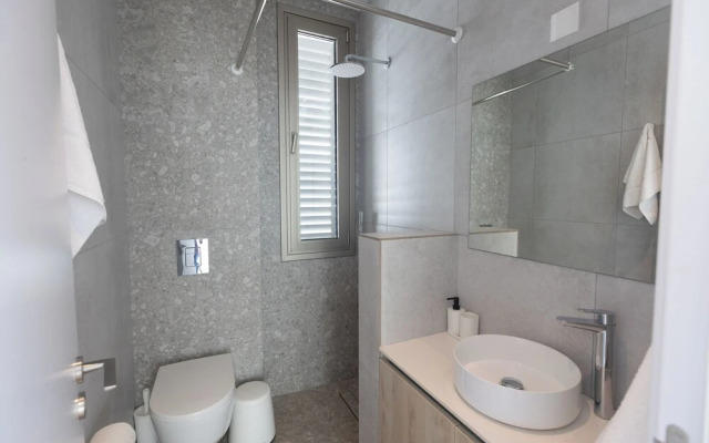 Protaras Azure Villa Azv15