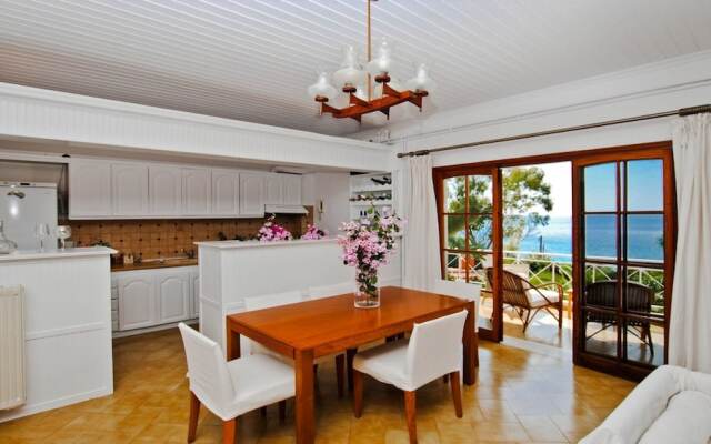 Stavento Apartments