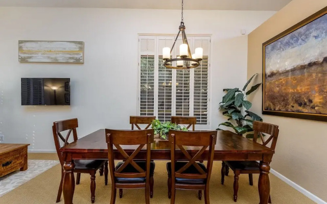 Casa Solara 4 Bedroom Home by RedAwning