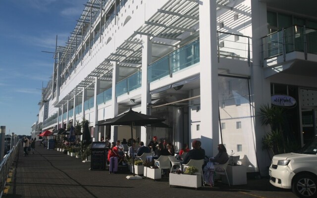 Princes Wharf