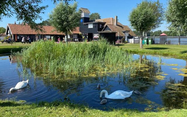7 Old Grammar School, Leiston