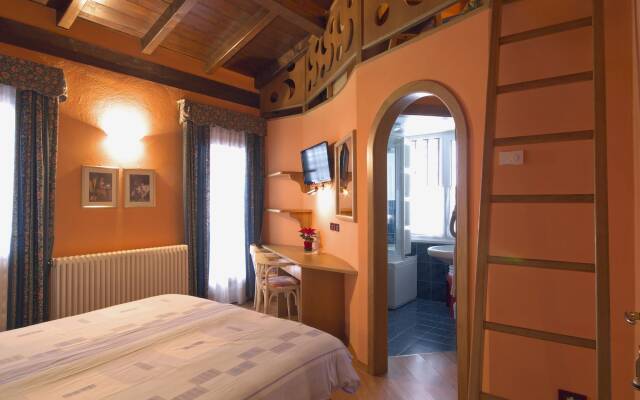 Hotel Astra