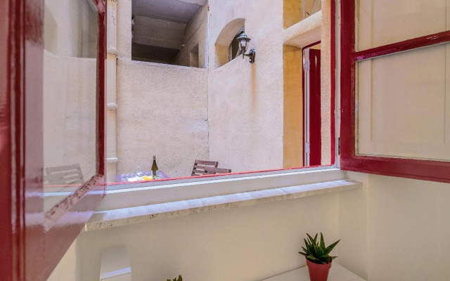 Valletta Main Street Apartment