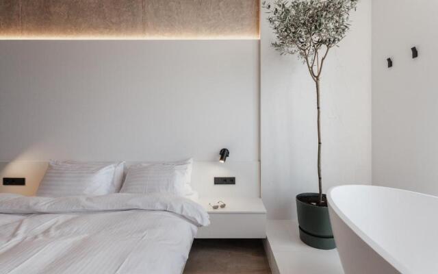 Sea and Sky Apartment