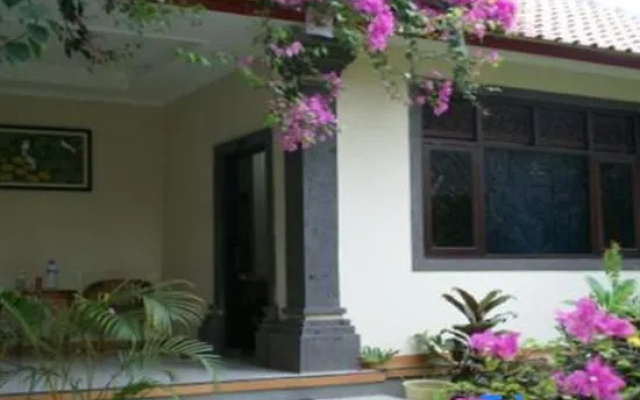 Nyuh Gading Accomodation – Outside – Ubud
