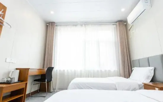 Home Inn Huayi (Qingdao Huangdao Boli Town)