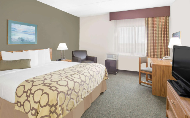 Baymont by Wyndham Janesville