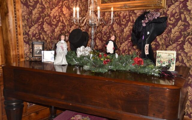 Charles Nelson Schmick House