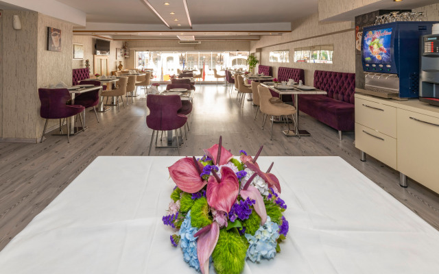 Regno Hotel