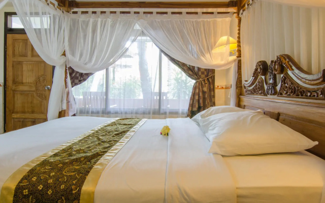 Palm Beach Hotel Bali