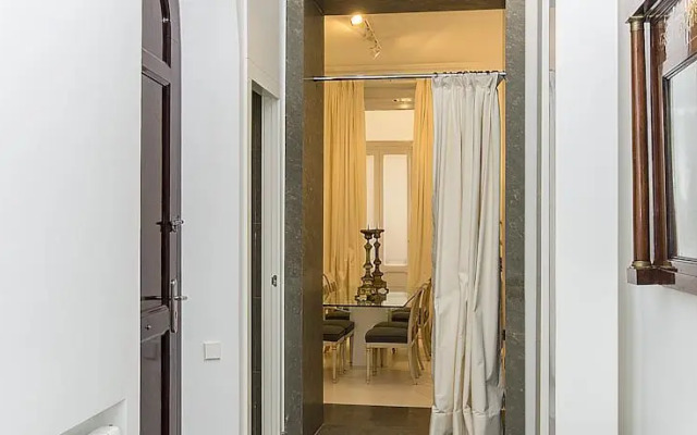 Valencia Luxury Palace Apartment