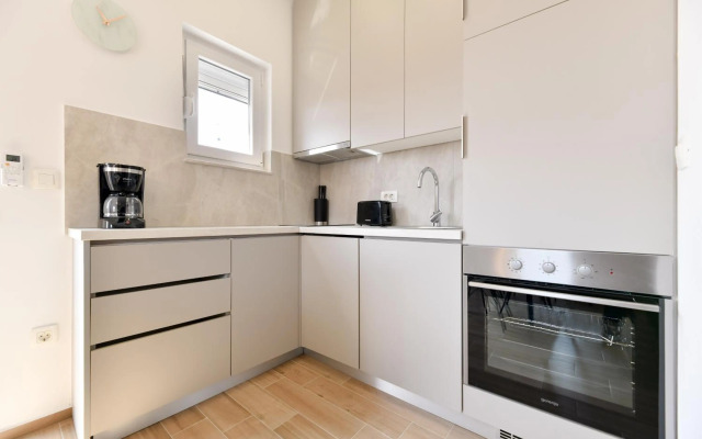 Modern holiday apartment "Libra" with swimming pool