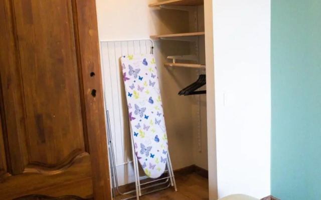 Warm & Cozy Apartment with Balcony in Valmiera