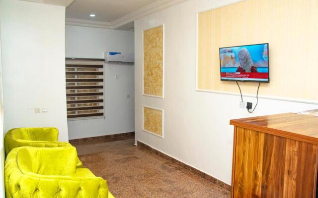 Enland Suites & Apartments