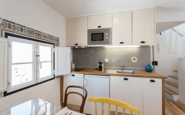 Alfama Loft Studio Loft Apartment w/ River View - by LU Holidays