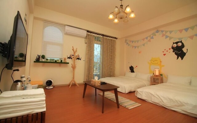 Nest And Big Forest Guesthouse