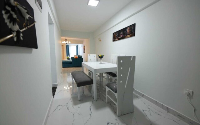 Lux Suites Sandalwood  Apartments