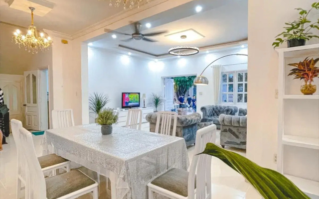 Villa 90 - Villa 86 Group