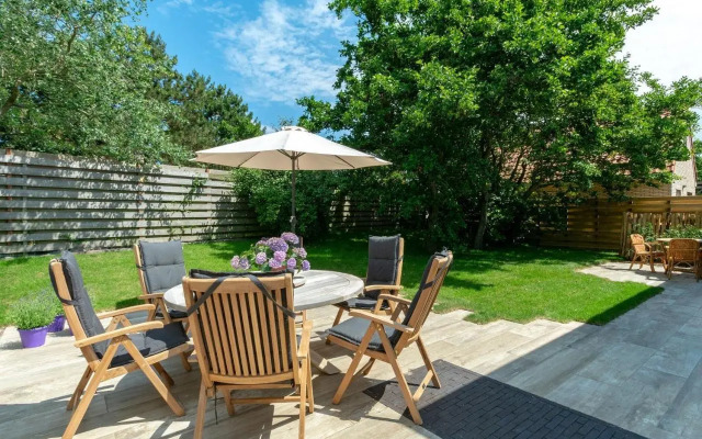 Attractive Home With Terrace