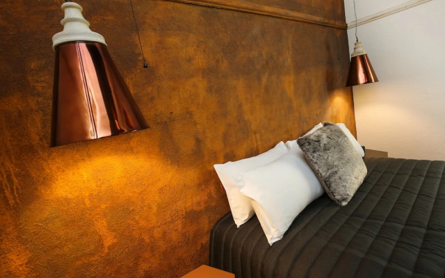 Indulge Apartments -The Urban Collection