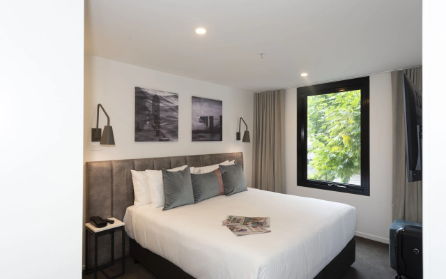 Oaks R Suites Geelong