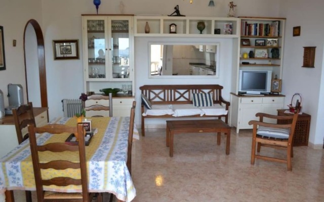 106261 - Apartment in Llança
