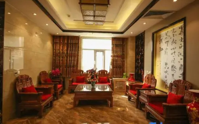 Wuwei Yunxuan Hotel
