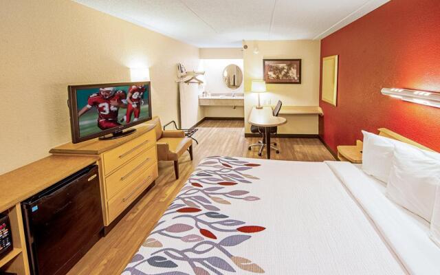 Red Roof Inn Toledo - University