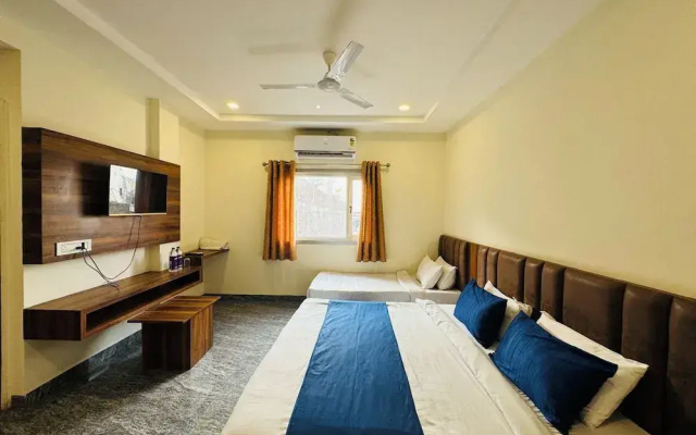 Hotel Anand
