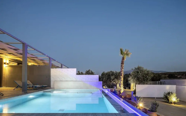 Villa Me - With Private Pool