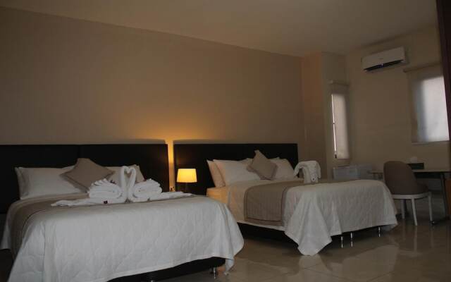 Murex Plaza Hotel & Suites