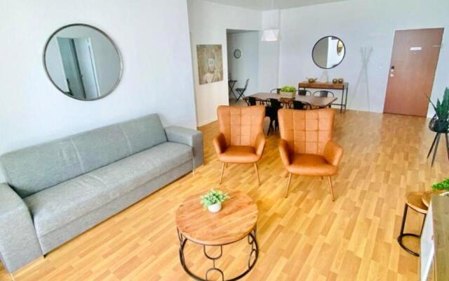 The Tides Condo On Hollywood