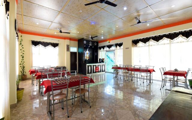 OYO 12826 Hotel Himgiri