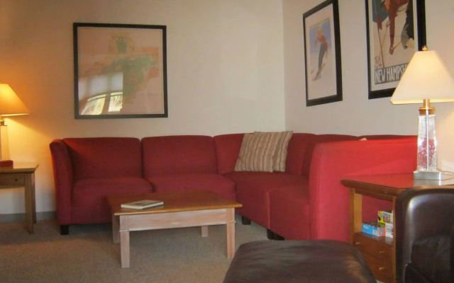 Golden Eagle Lodge