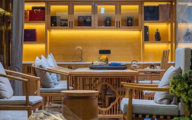 Jiuhuashan Guanshanyunju Homestay (Baisui Palace Branch)