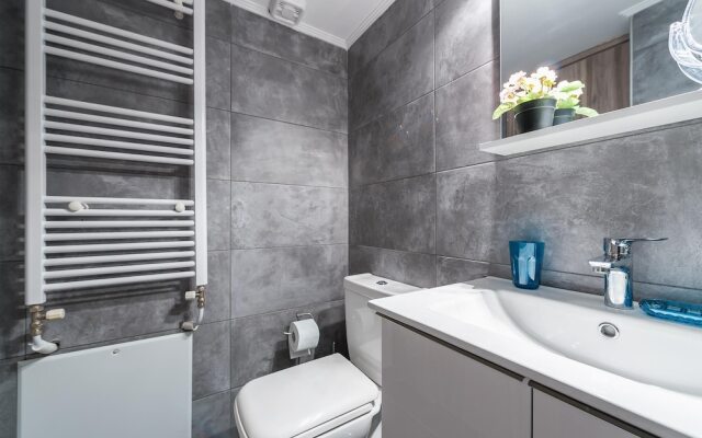 Stylish Home in Koukaki by Cloudkeys
