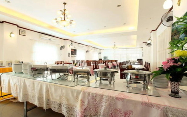 Douangpraseuth Hotel