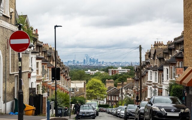 Crystal Palace Residence I