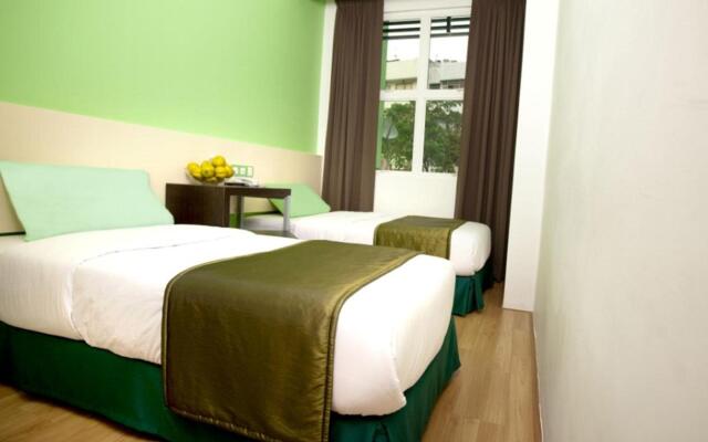 Apple Hotel