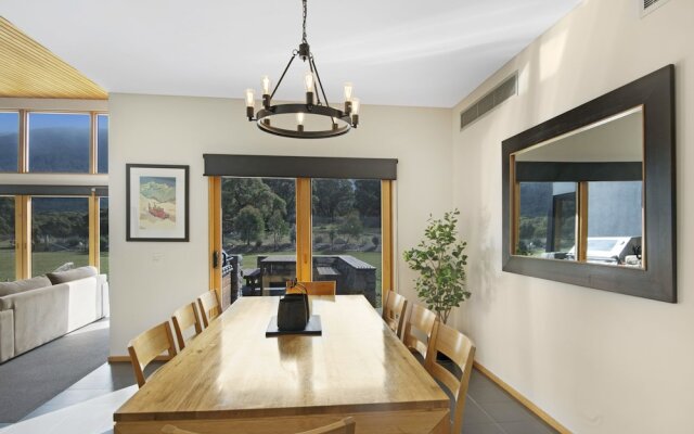 Grey Mare Chalet