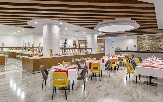 Glamour Resort & Spa - All Inclusive