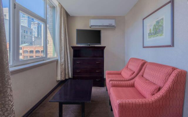 Ramada Limited Vancouver Downtown