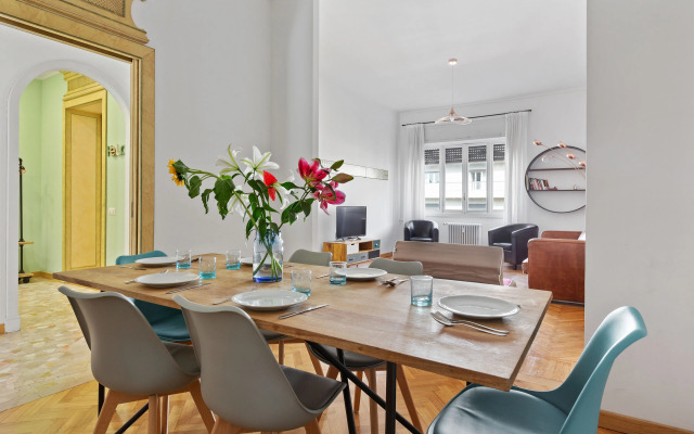 Roomy Apartment Duomo & San Babila